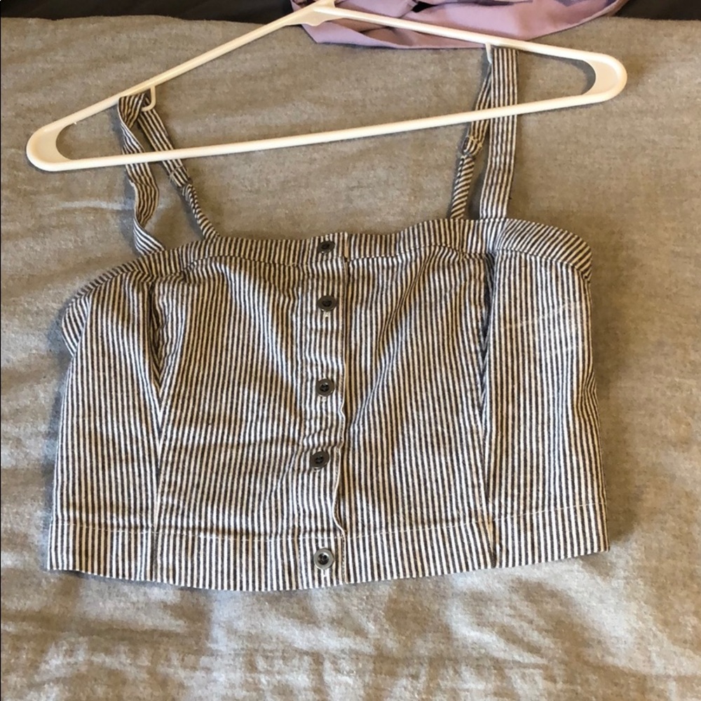 Crop top - Picture 2 of 4